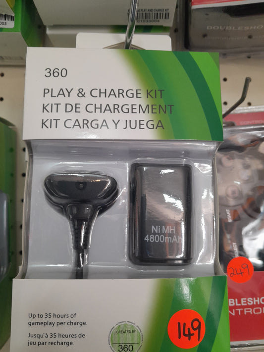 Sealed Xbox 360 Play & Charge Kit, featuring a 4800mAh battery and charging cable for uninterrupted gameplay. Available at Die Skatkis.