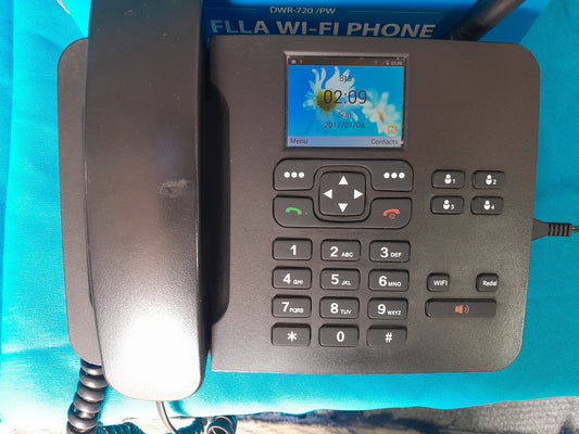 Die Skatkis secondhand store product: D-Link 3G FLLA Wi-Fi Phone, featuring 2.4-inch color LCD and fixed-line appearance.