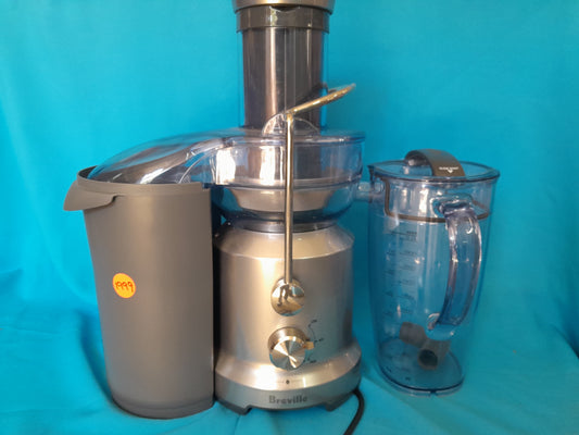 Breville Juicer with Grey Pulp Container, Clear Plastic Pitcher, and Metallic Finish, Model BJE430, 1050-1250W.