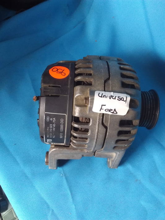 Universal Ford alternator for sale at Die Skatkis, fully functional, converts mechanical to electrical energy. Ideal for various vehicles.