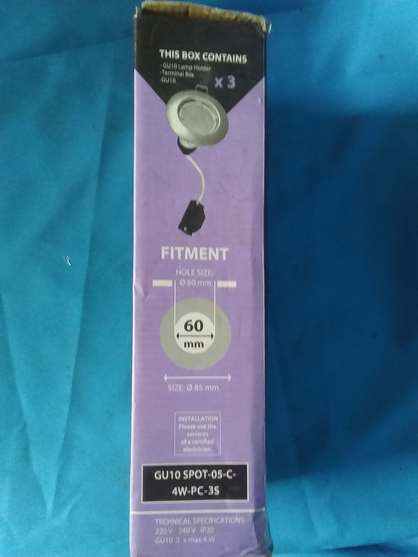 "Light Worx downlighter set of 3 LED GU10 lights in polished chrome finish, 60mm hole size. Includes lamp holders and terminal boxes. Available at Die Skatkis.