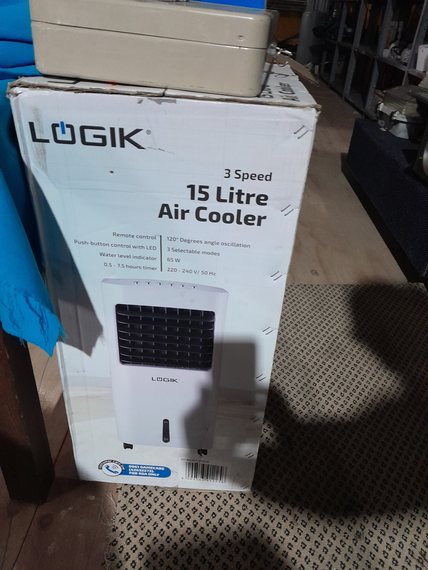 Specifications of Logik air cooler, highlighting 3 speed settings and 120-degree oscillation
