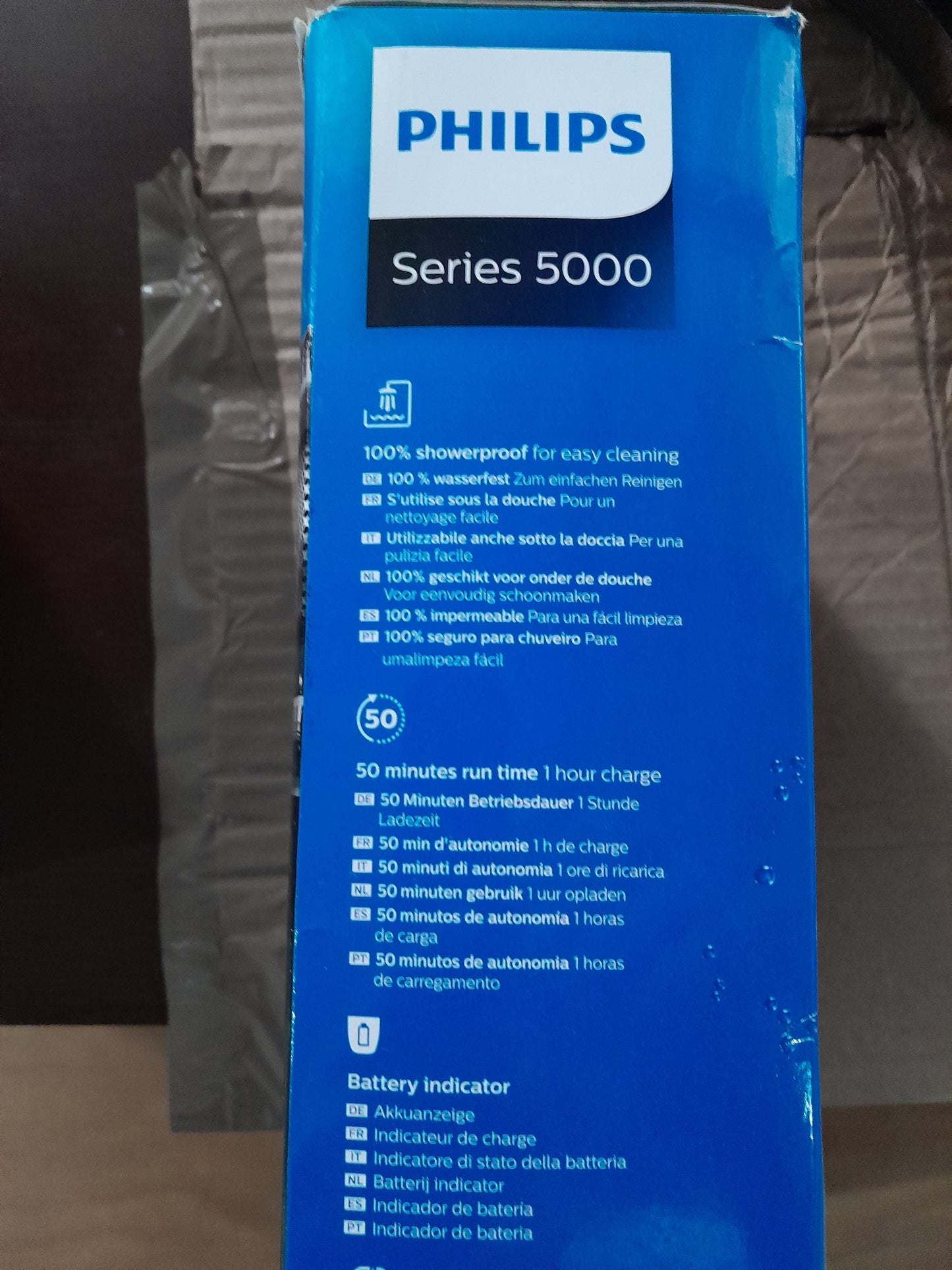 Specifications of Philips Bodygroom Series 5000, emphasizing 50 minutes run time and quick charge.