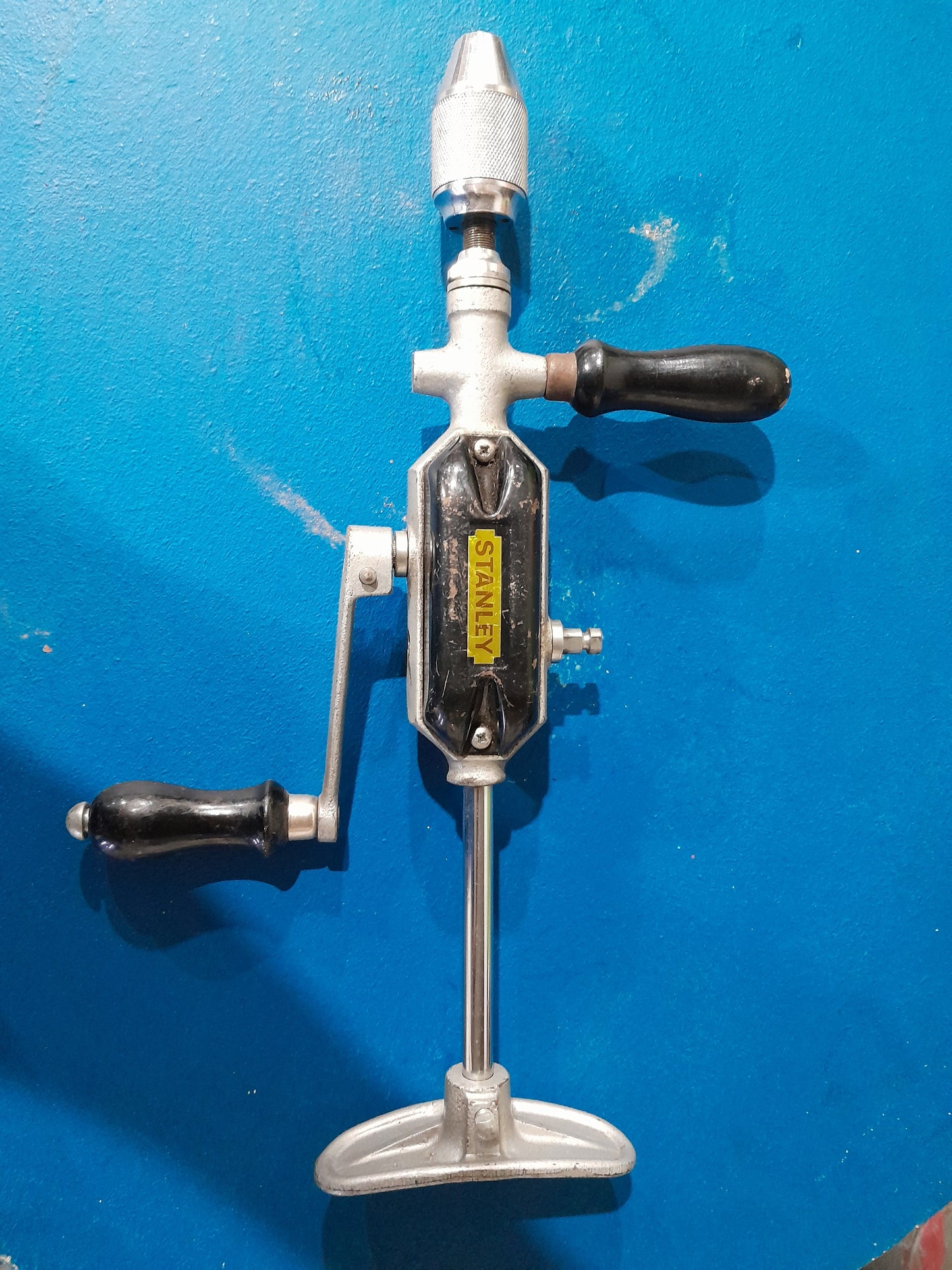 Stanley 748A breast drill, ideal for woodworking projects, featuring a sturdy build and manual operation for accuracy.