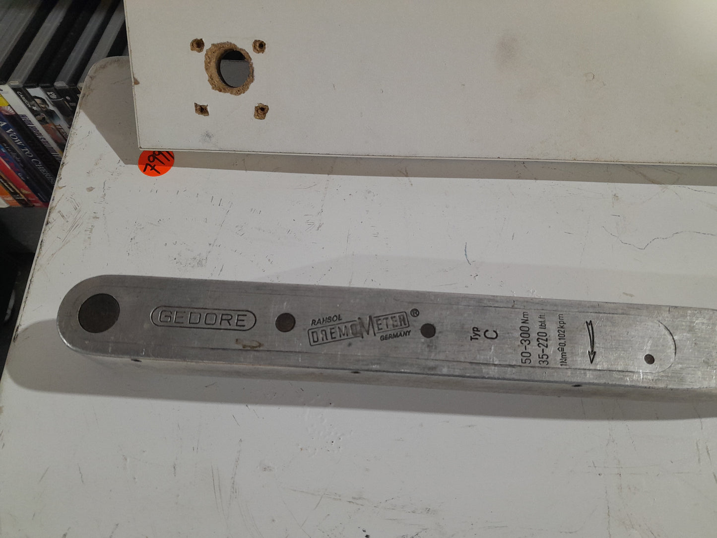 Gedore 8560 A-01 Torque Wrench, perfect for precise torque applications in various projects.