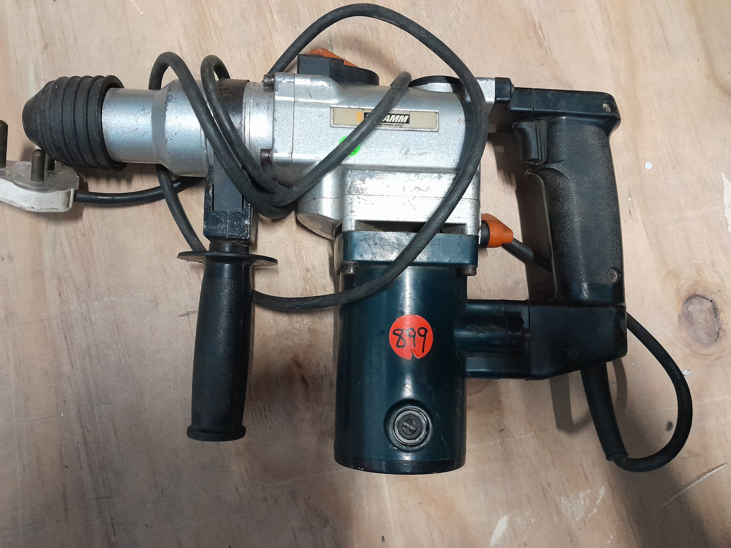 Stramm Rotary Hammer Drill, perfect for DIY enthusiasts and professionals alike, 850W power.