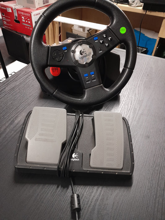 Logitech PS2 steering wheel with pedals in excellent condition, for sale at Die Skatkis secondhand online store.