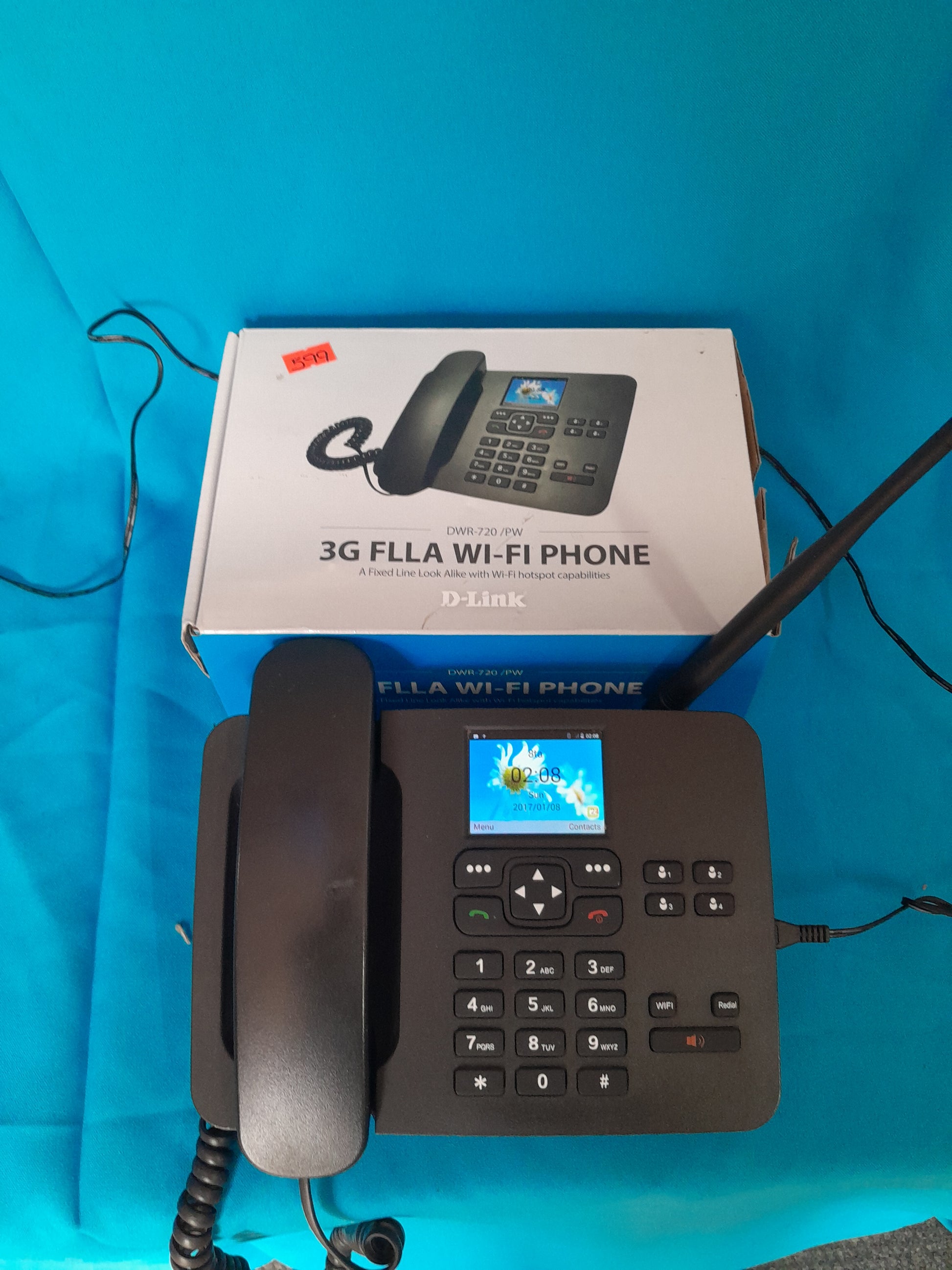 D-Link 3G FLLA Wi-Fi phone with numeric keypad and color display screen, showcasing time and date, available at Die Skatkis.