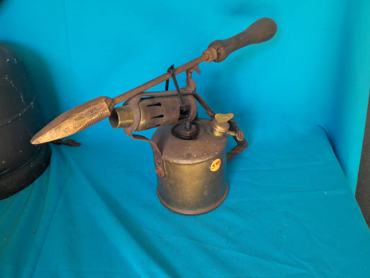 Classic vintage blow lamp in brass, ideal for restoration projects or as a unique decor piece.