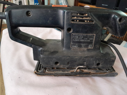 Used Black and Decker BD180E orbital sander, features a 90 x 187 mm sanding area for versatile use.