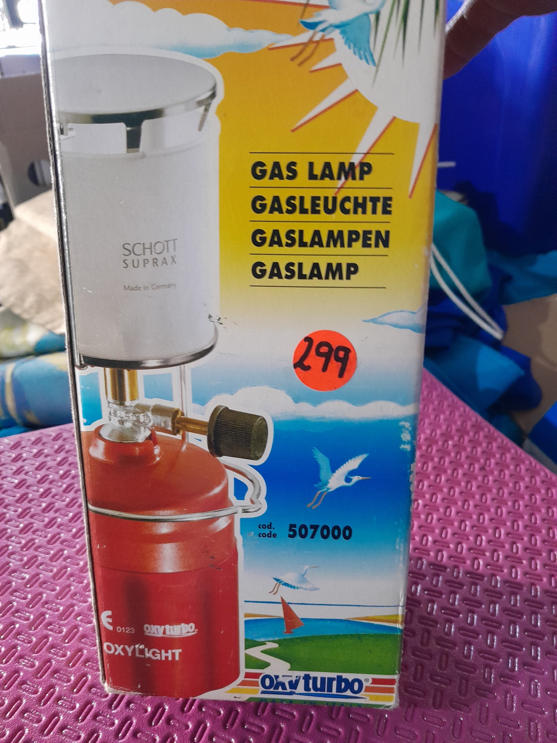 Detailed look at Oxylight gas lamp, featuring fragile mantles for optimal lighting.