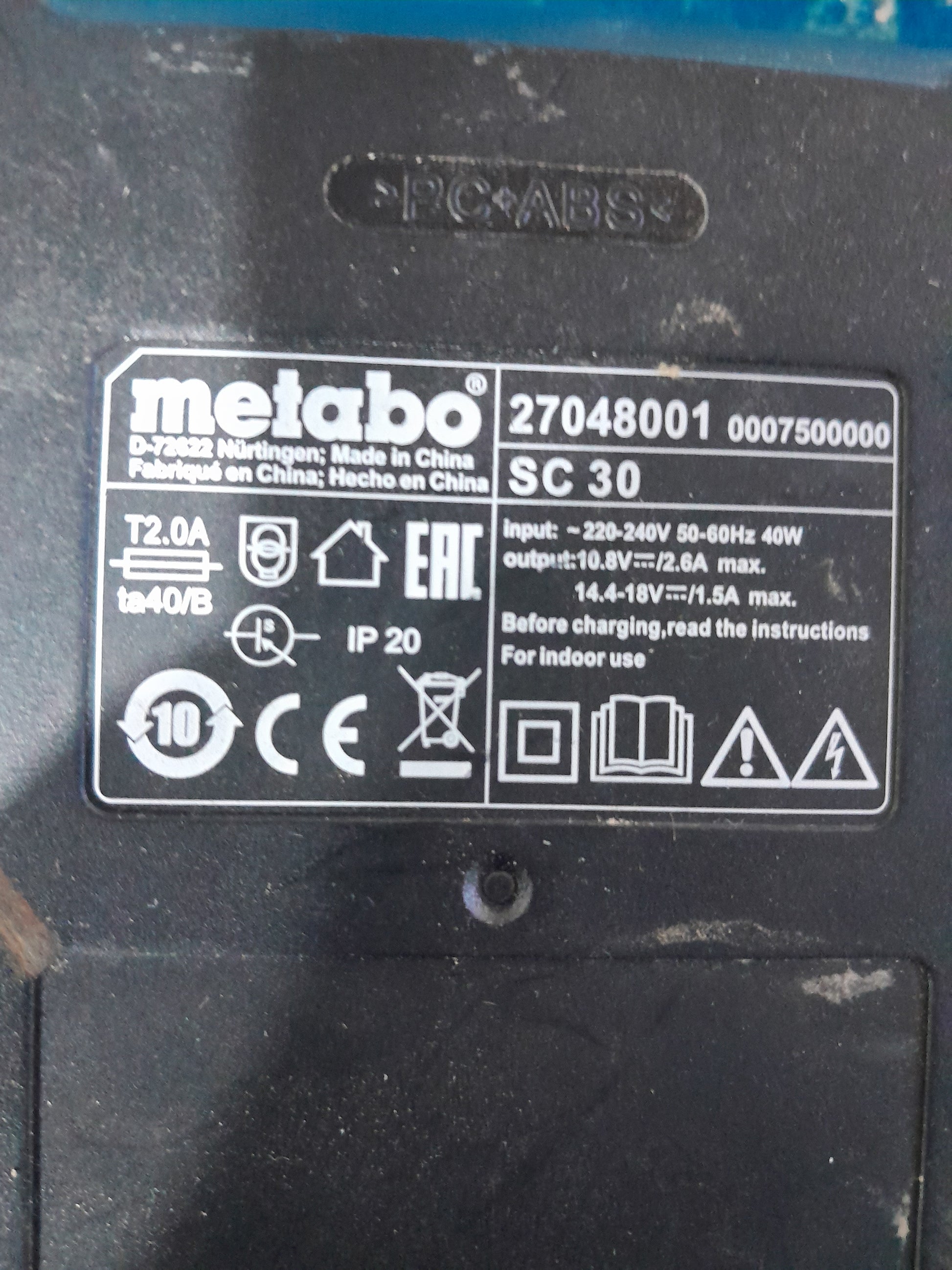 Quality Metabo battery and charger combo, perfect for secondhand tool enthusiasts at Die Skatkis.