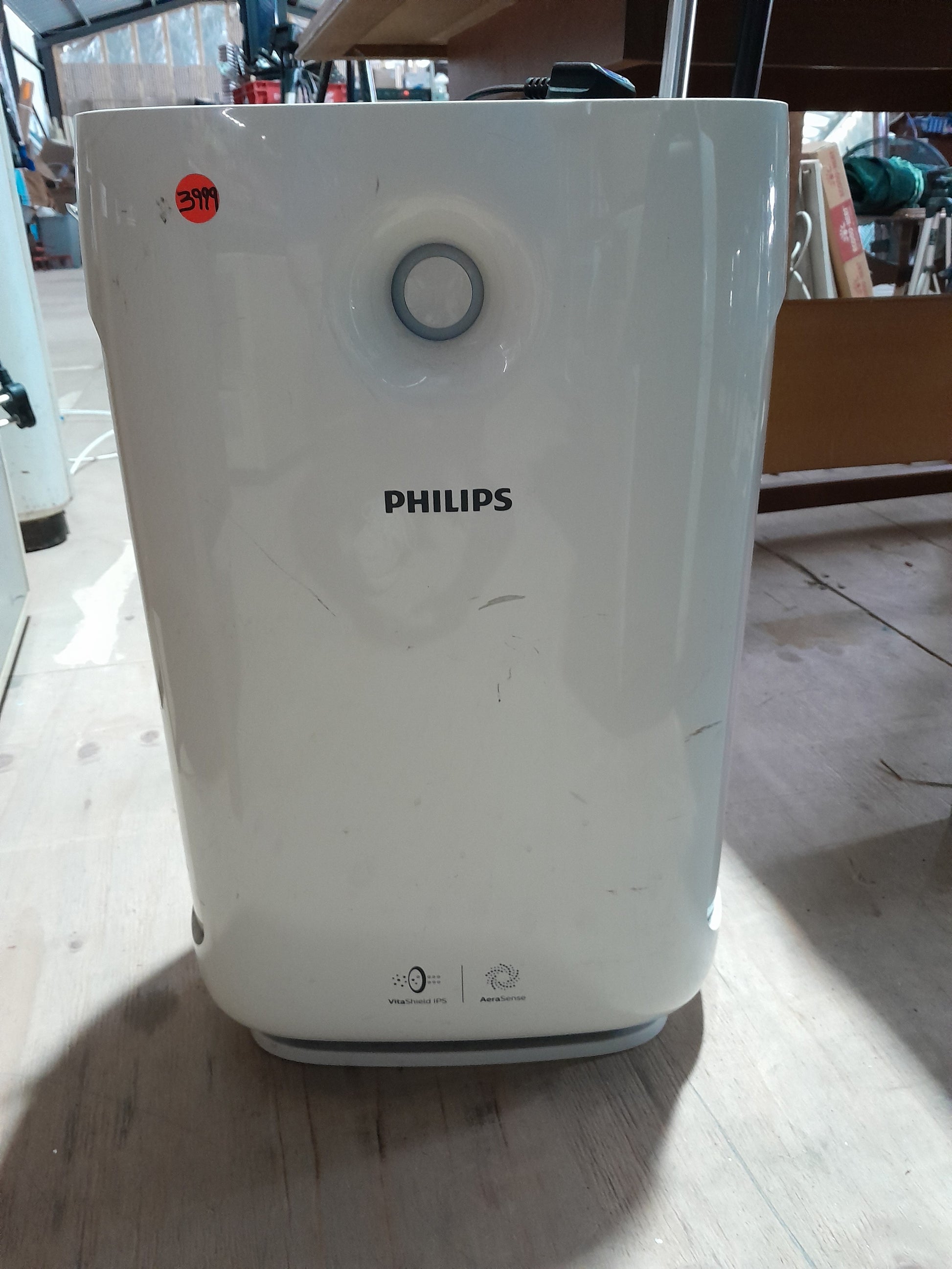Philips AC2889/10 air purifier, perfect for medium to large rooms, featuring cutting-edge Aerasense technology.