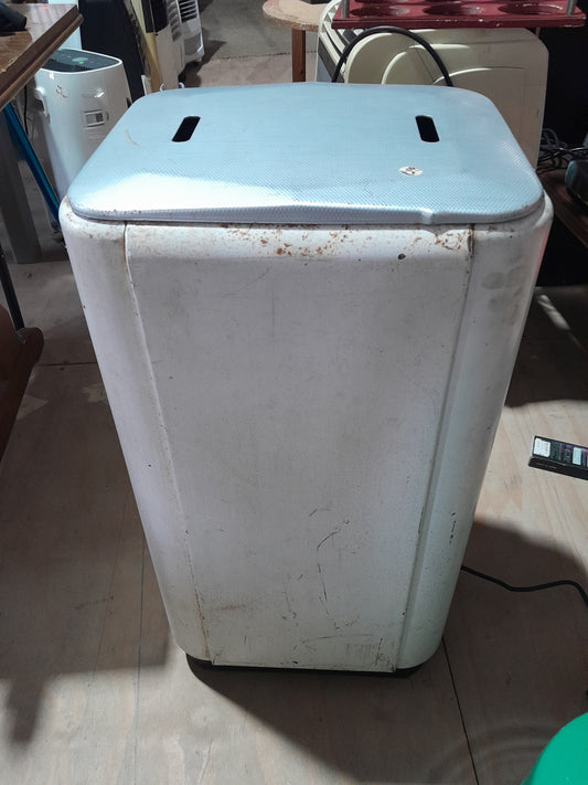 Vintage Hoover Electric Washing Machine viewed from the front, showcasing its retro design.