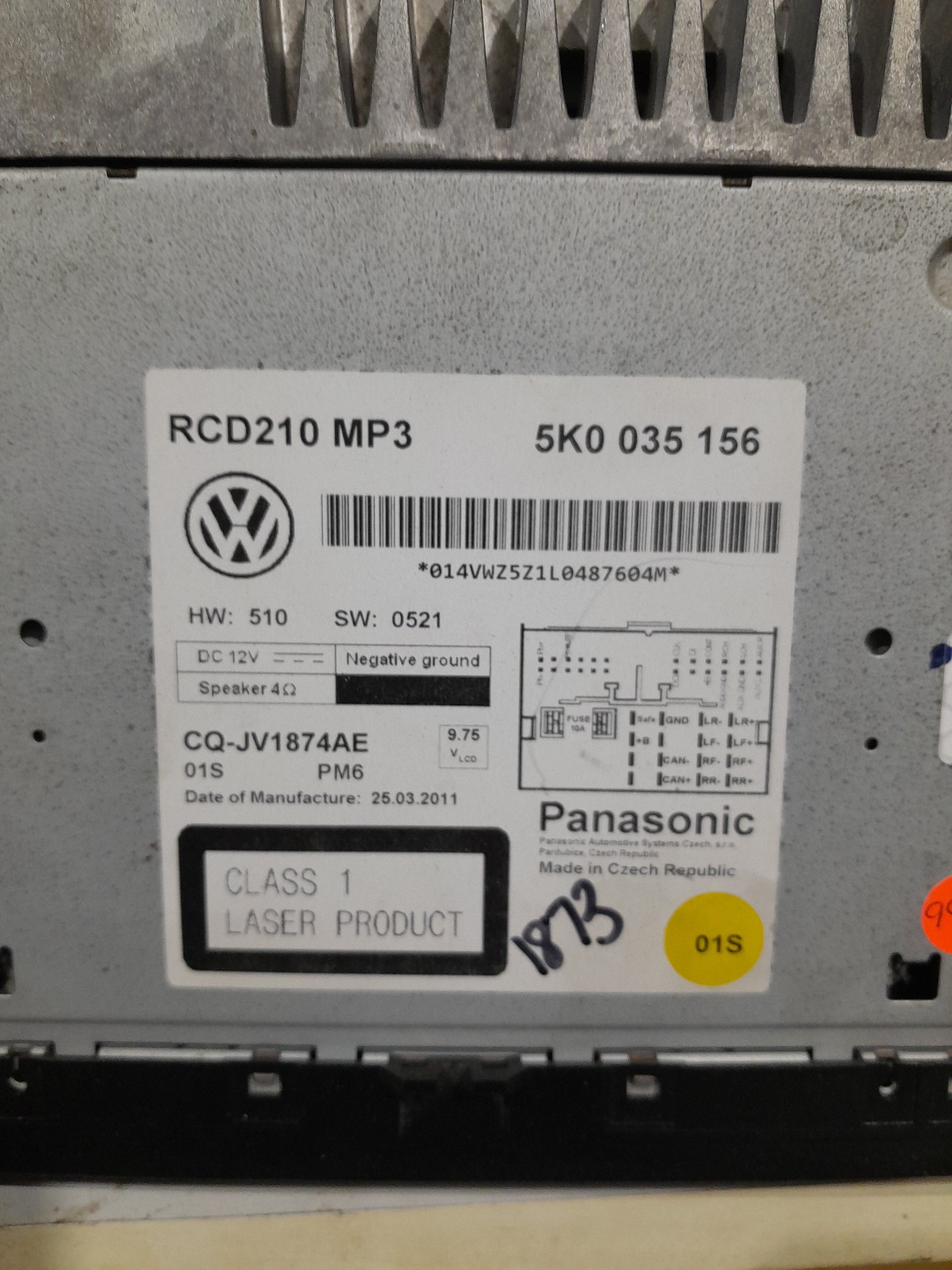 OEM Volkswagen RCD210 radio, suitable for enhancing audio in Polo, Caddy, and Golf cars.