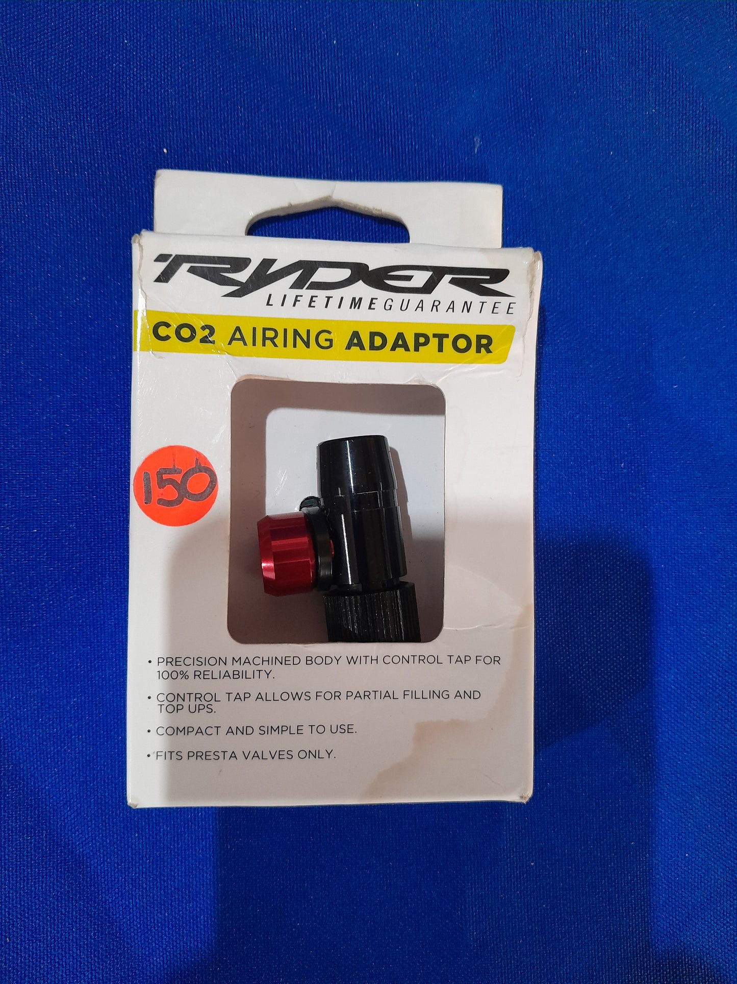 Ryder CO2 Airing Adapter packaging, designed for quick tire inflation with CO2 cartridges.