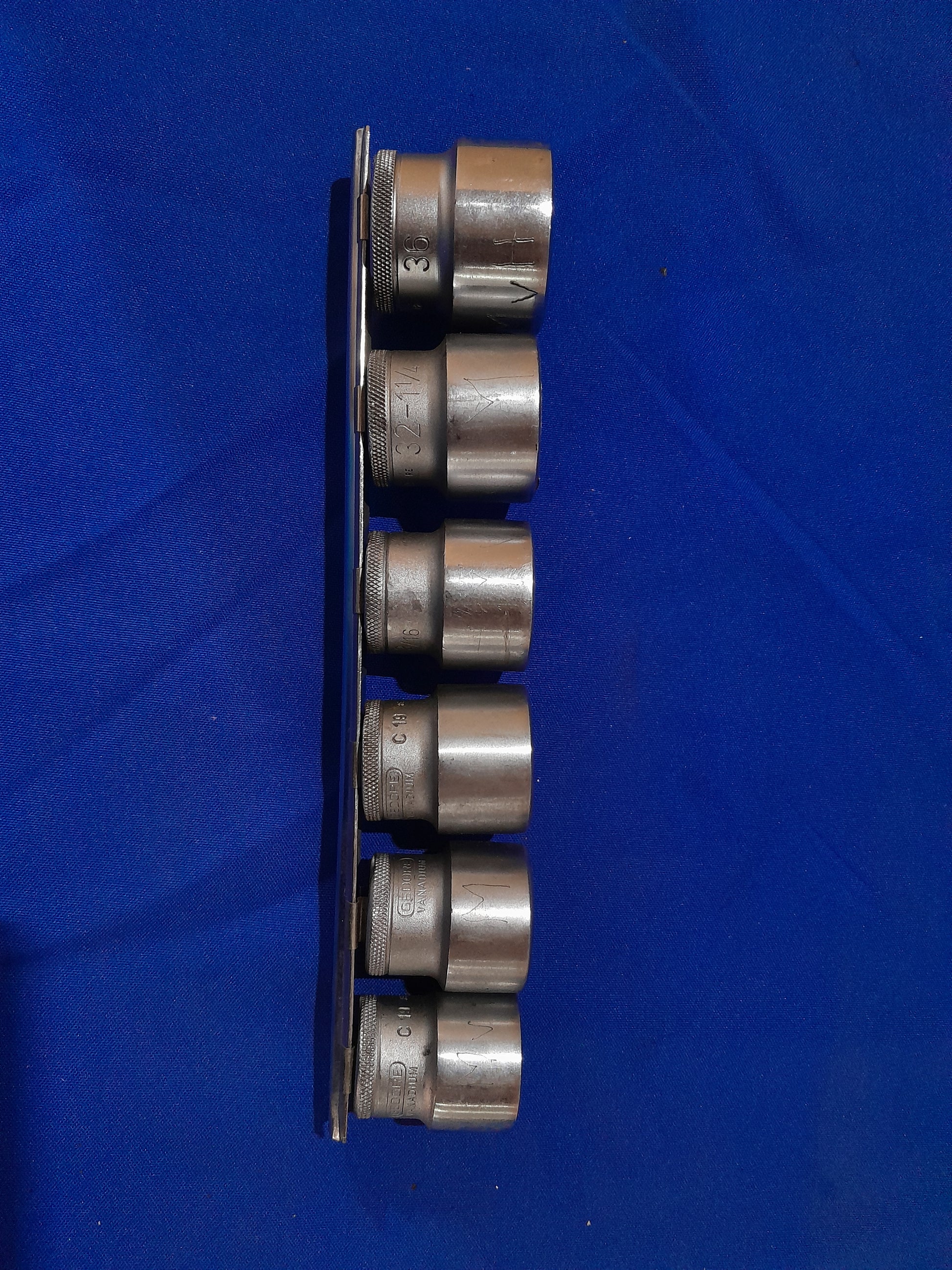 6-piece Gedore socket set showcasing sizes 27-36 for versatile tool use.