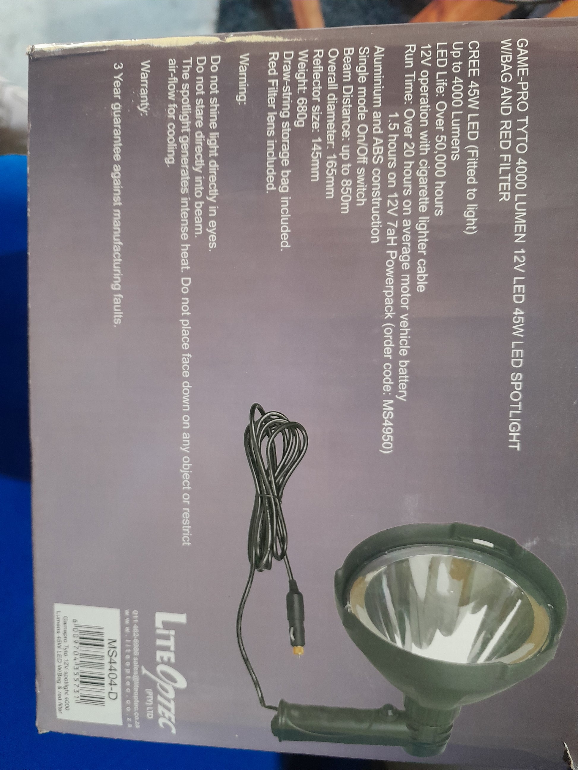 Detailed view of GamePro Tyto 4000 Lumens Spotlight, featuring durable design for various tasks.