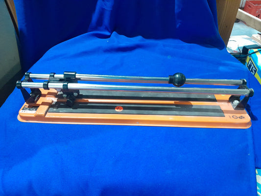 A 400mm grip manual tile cutter on a blue background, ideal for DIY projects.