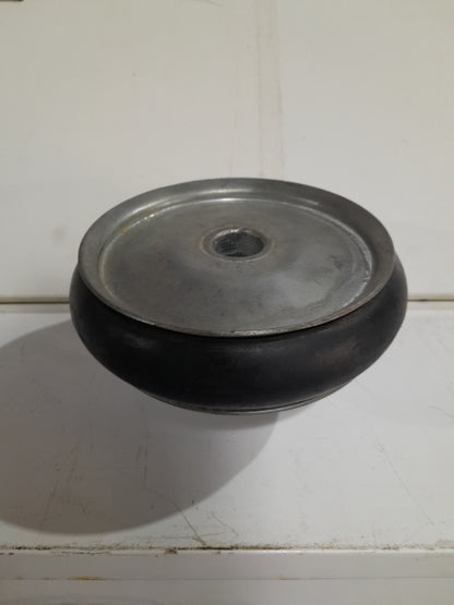 High-quality drain test plug, essential for plumbing tests, offered by Die Skatkis secondhand store.