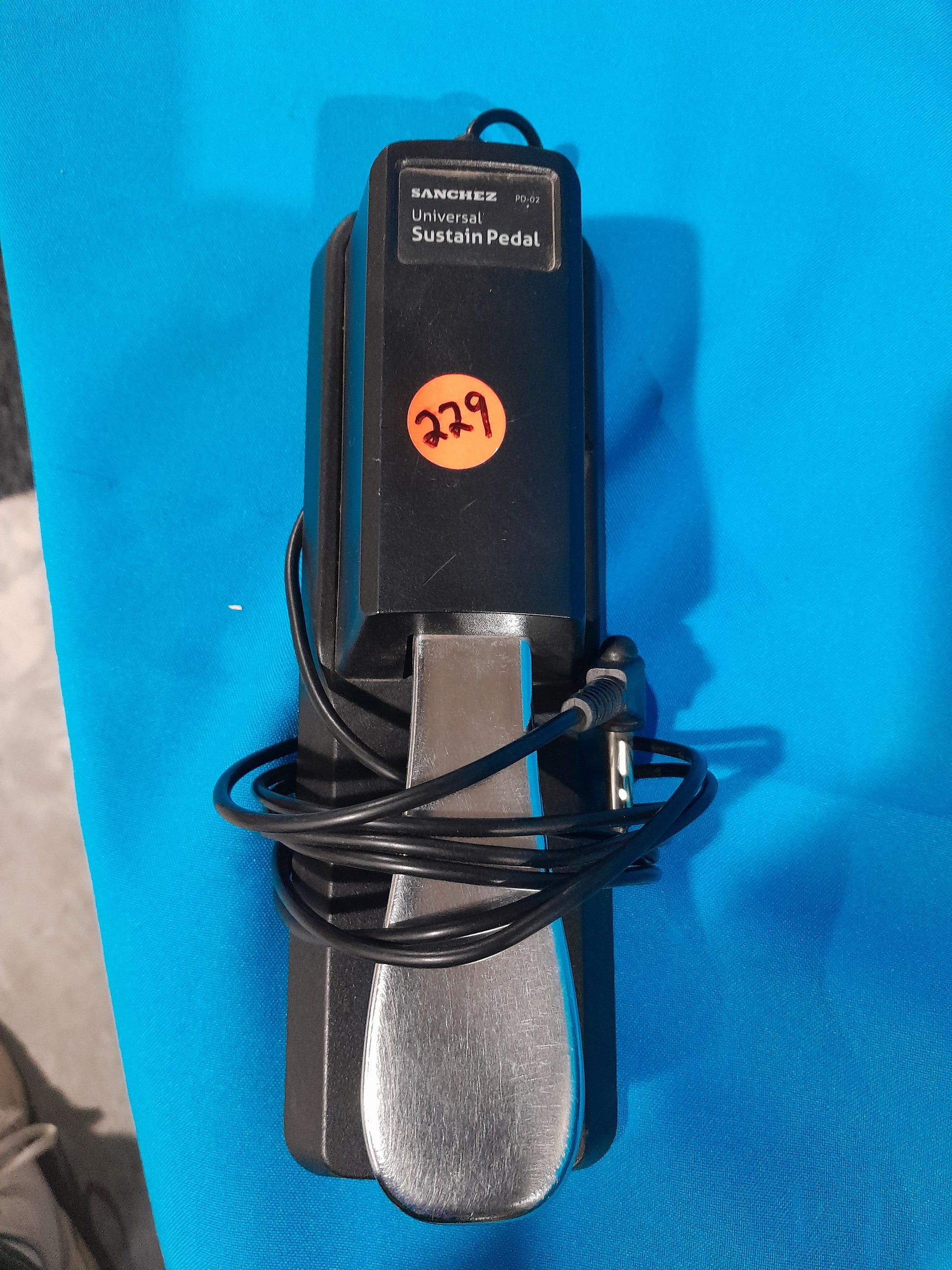 Sanchez Universal Sustain Pedal for electronic pianos and keyboards, great condition.
