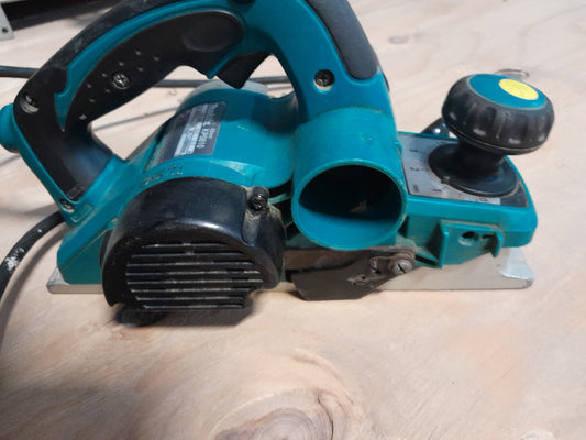 Secondhand Makita KP0810K planer, 82mm cutting width, 850 watts, great condition.