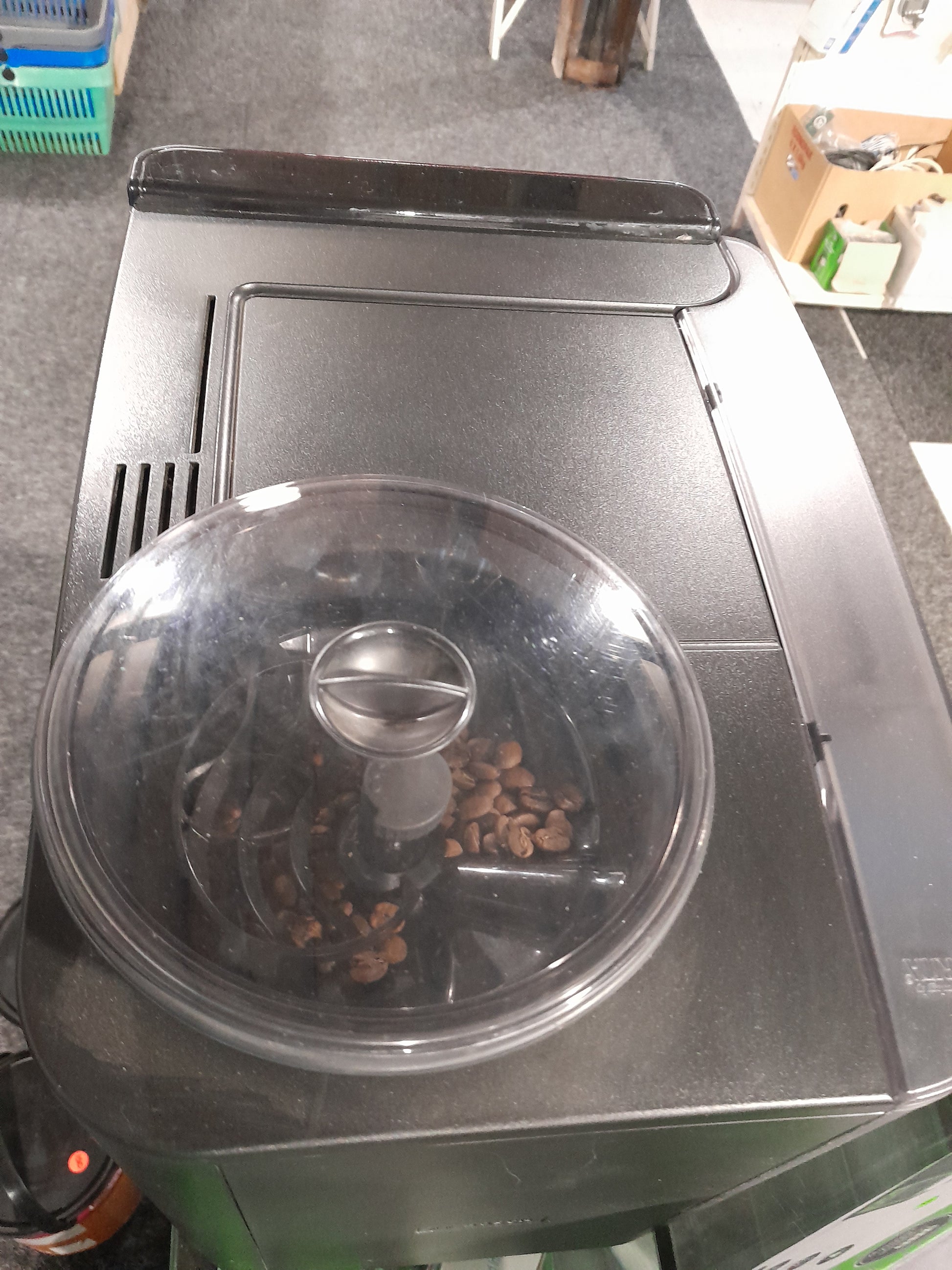 Bosch VeroAroma 500 fully automatic coffee maker with ceramic grinder and double spout feature.