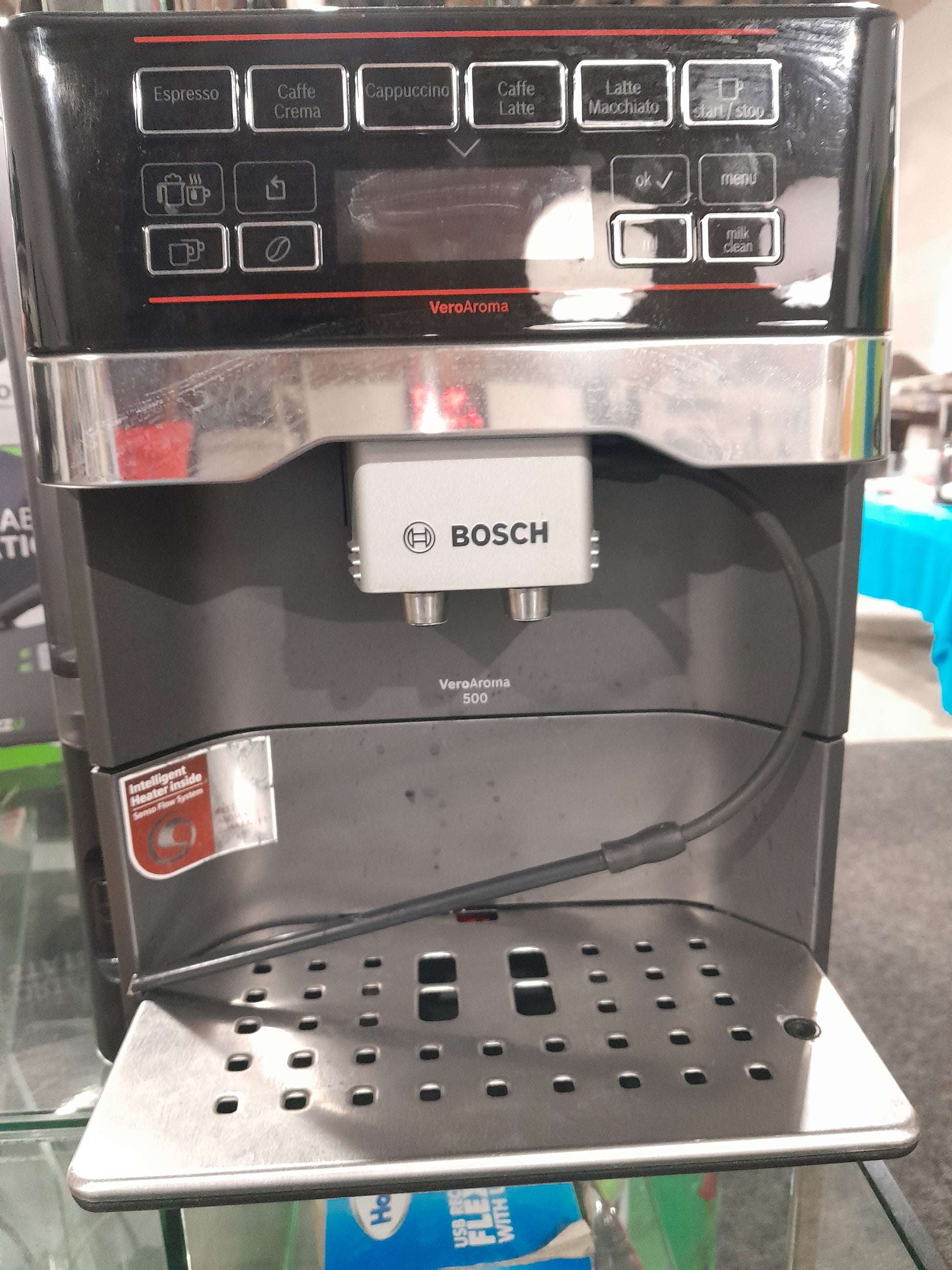 Buttons and interface of Bosch VeroAroma 500 for selecting coffee types and settings.