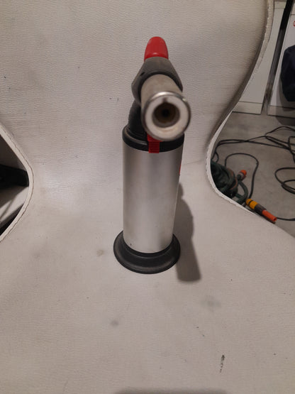 Reliable butane gas torch ideal for kitchen tasks and home improvement projects.